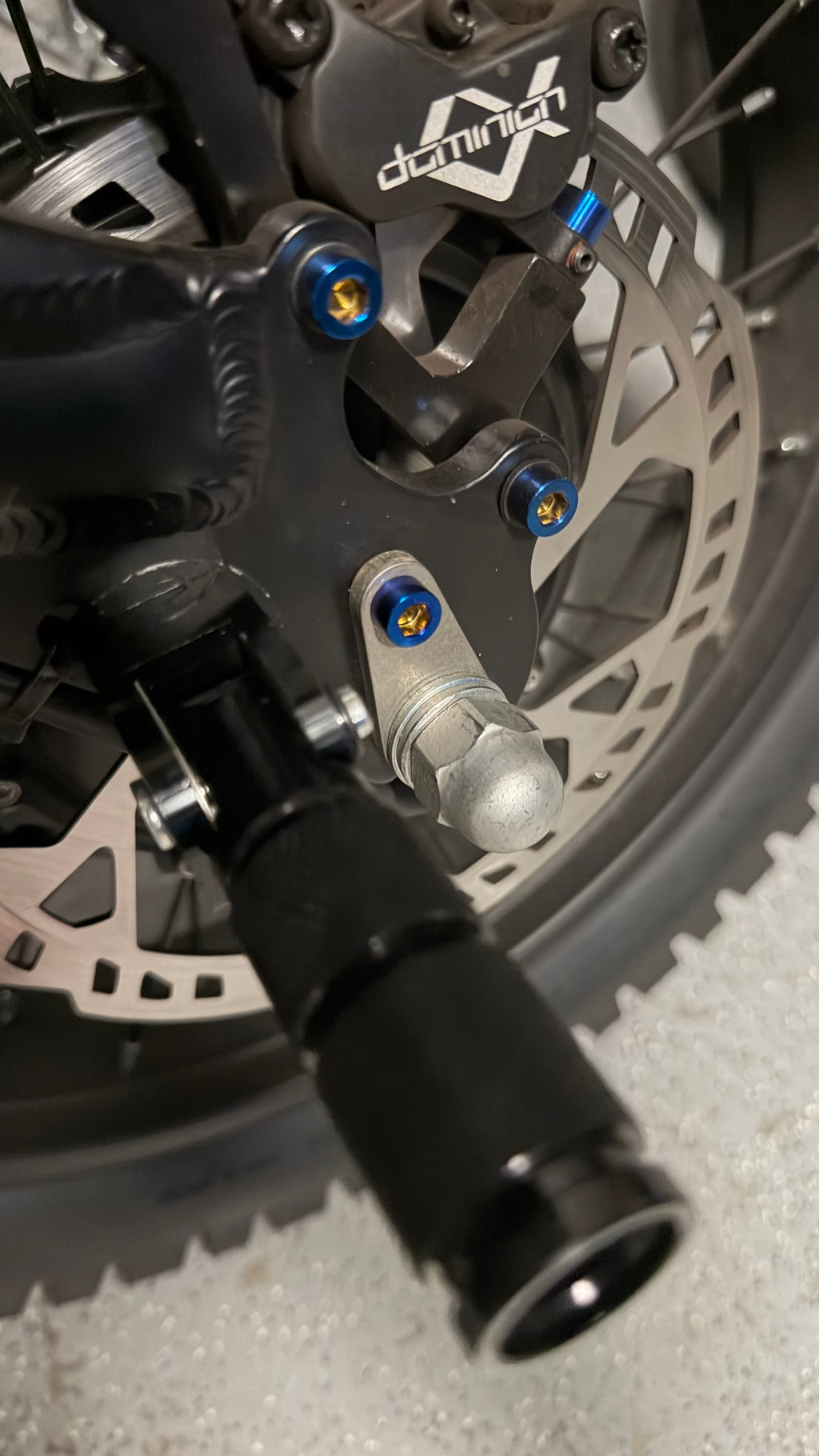 Ghostcat titanium bolt kit