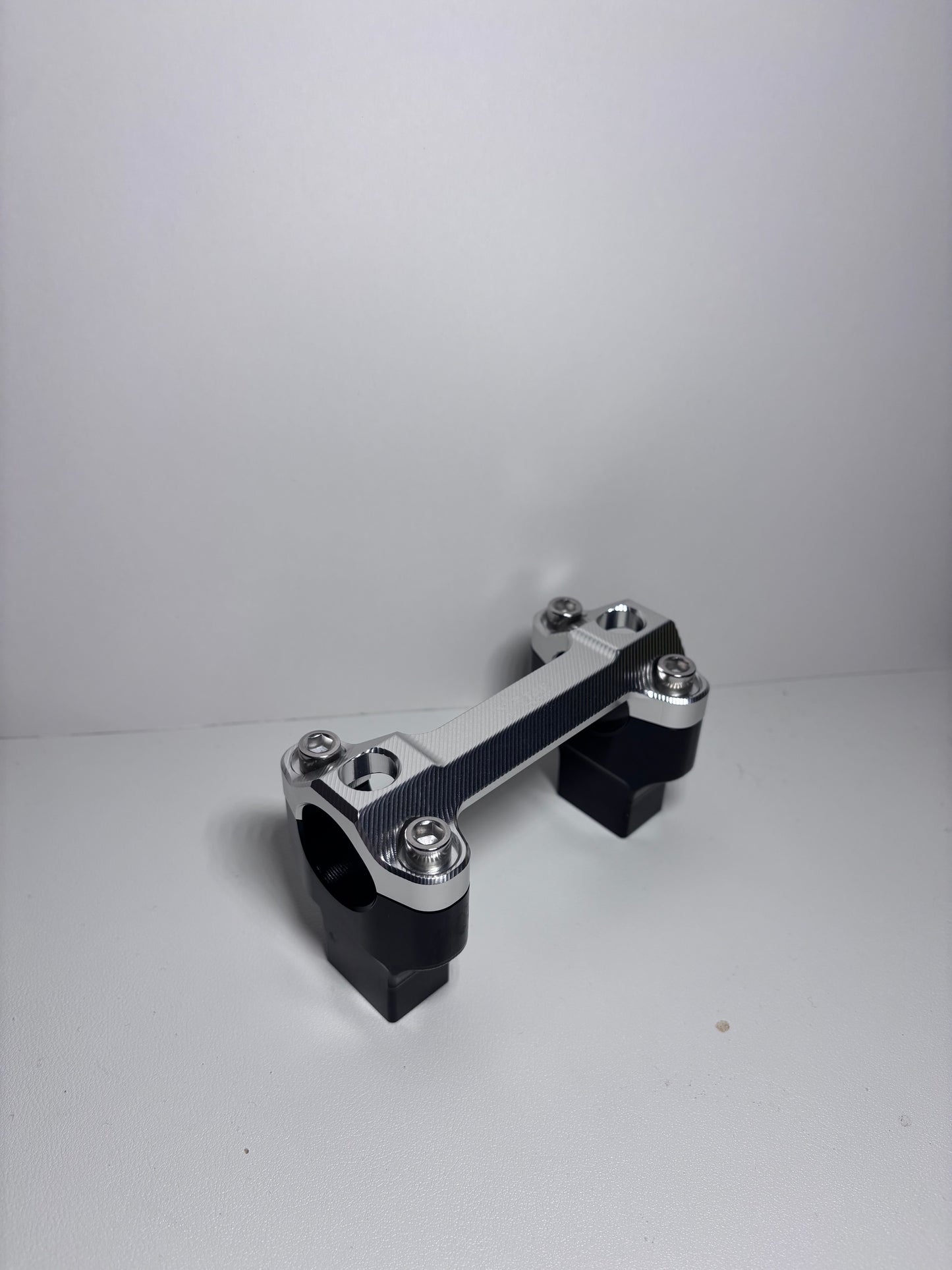 Ultra bee bar clamp