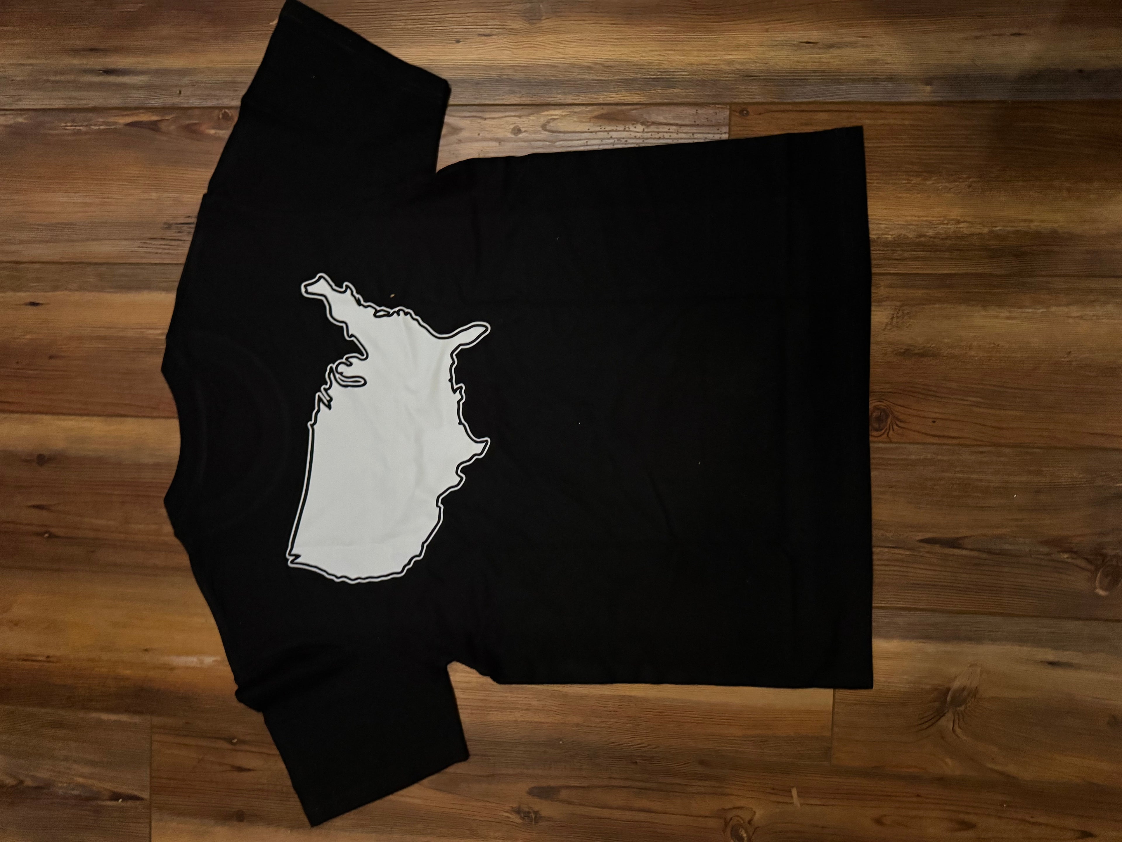 Coastline clothing, T-shirt ￼